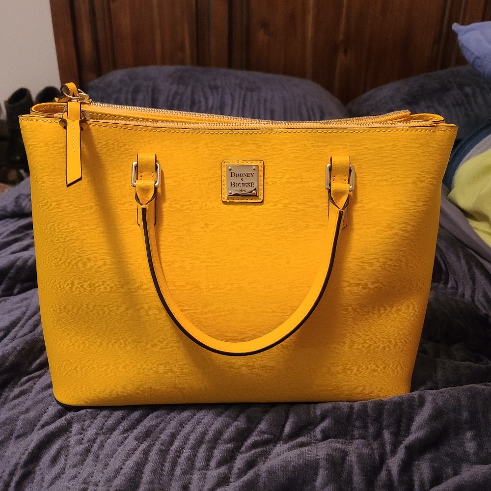 Dooney & Bourke Handbag
